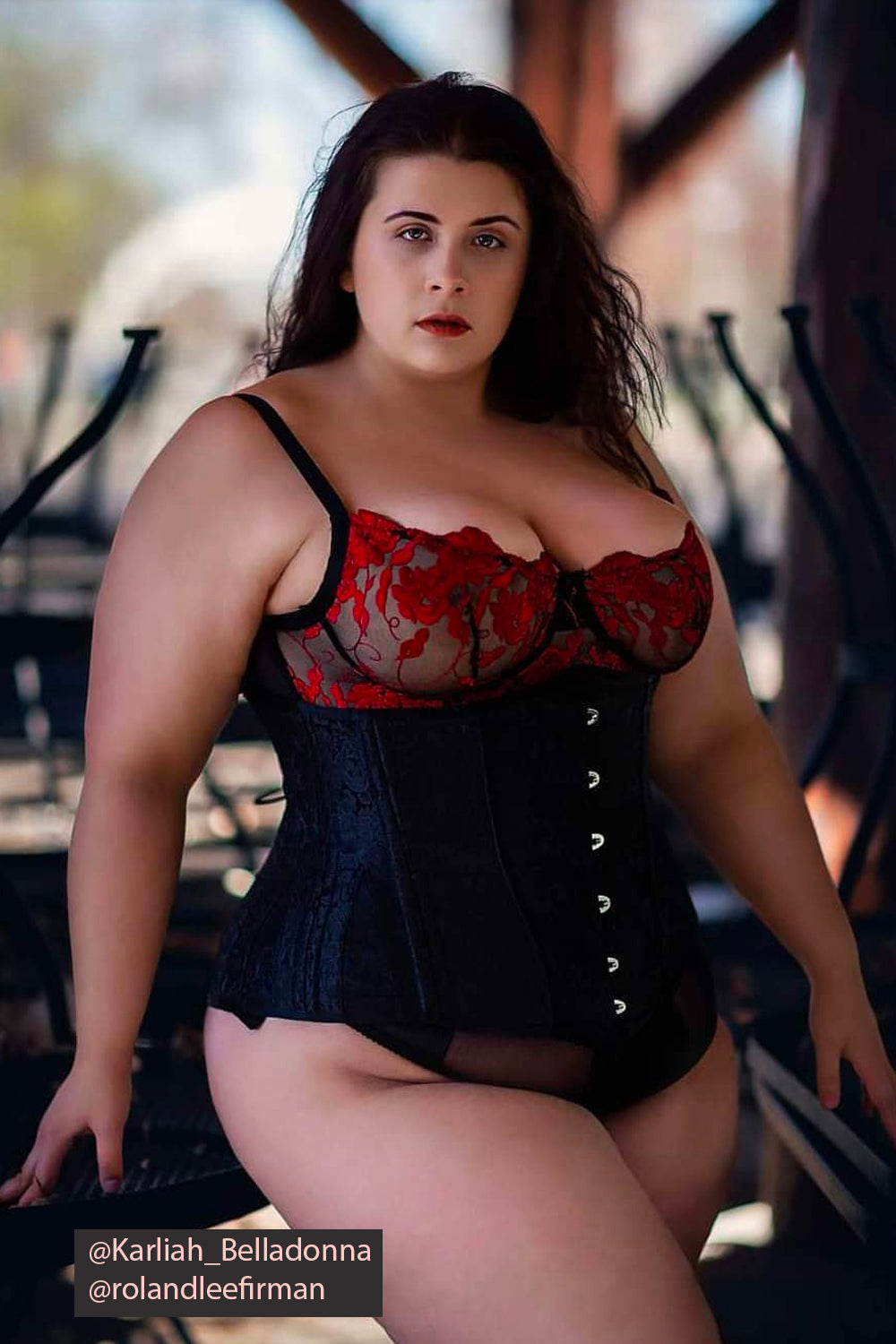 ORÉA – Satin Red Overbust Corset