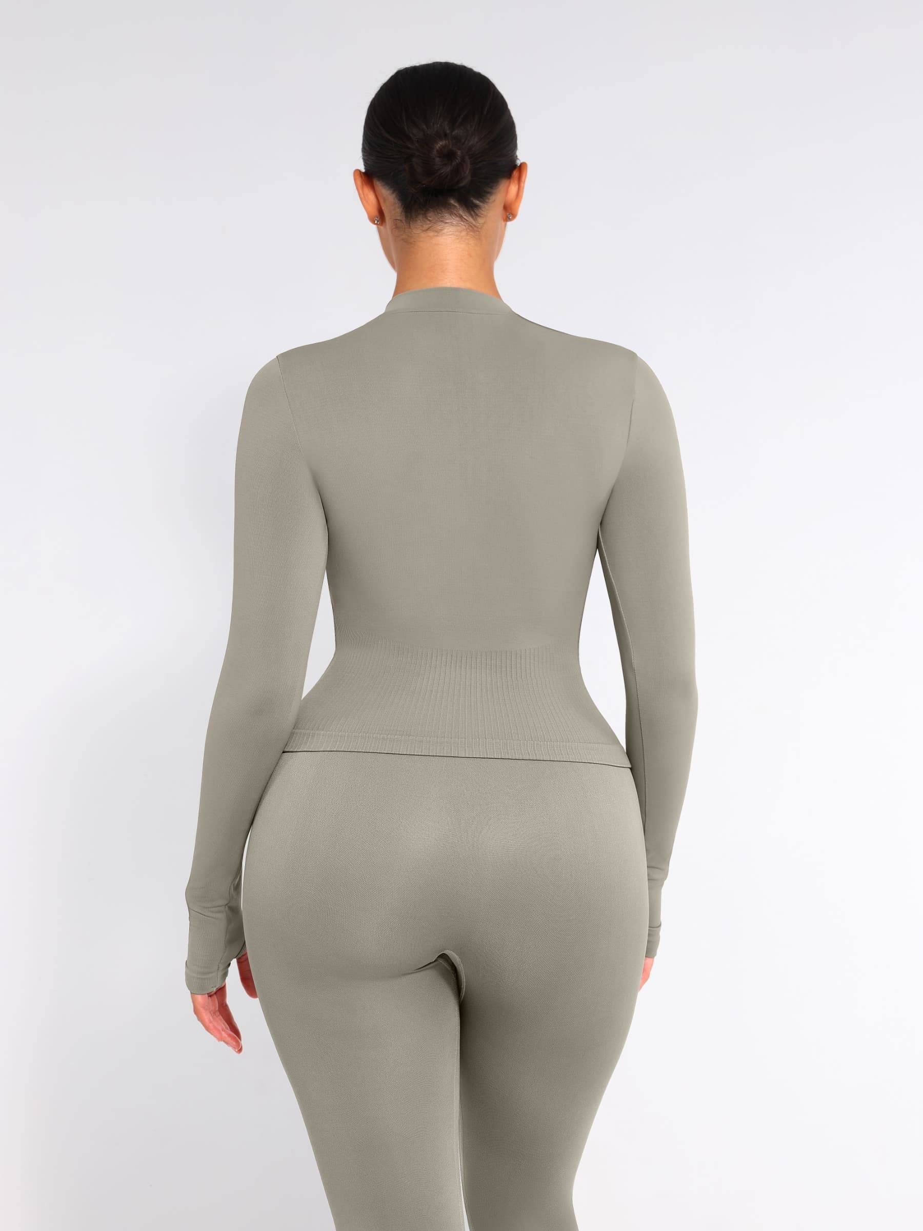 CAIA – Seamless Shaping Top - LivingCurves activewear Dark Brown / S