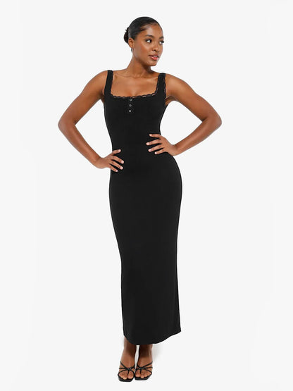 FAYE – Shaping Maxi Jurk met Kant & Henley Detail