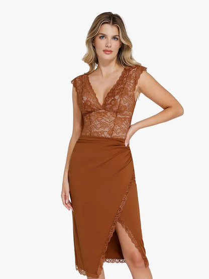 NOORÉ – Lace Bodysuit of Skirt
