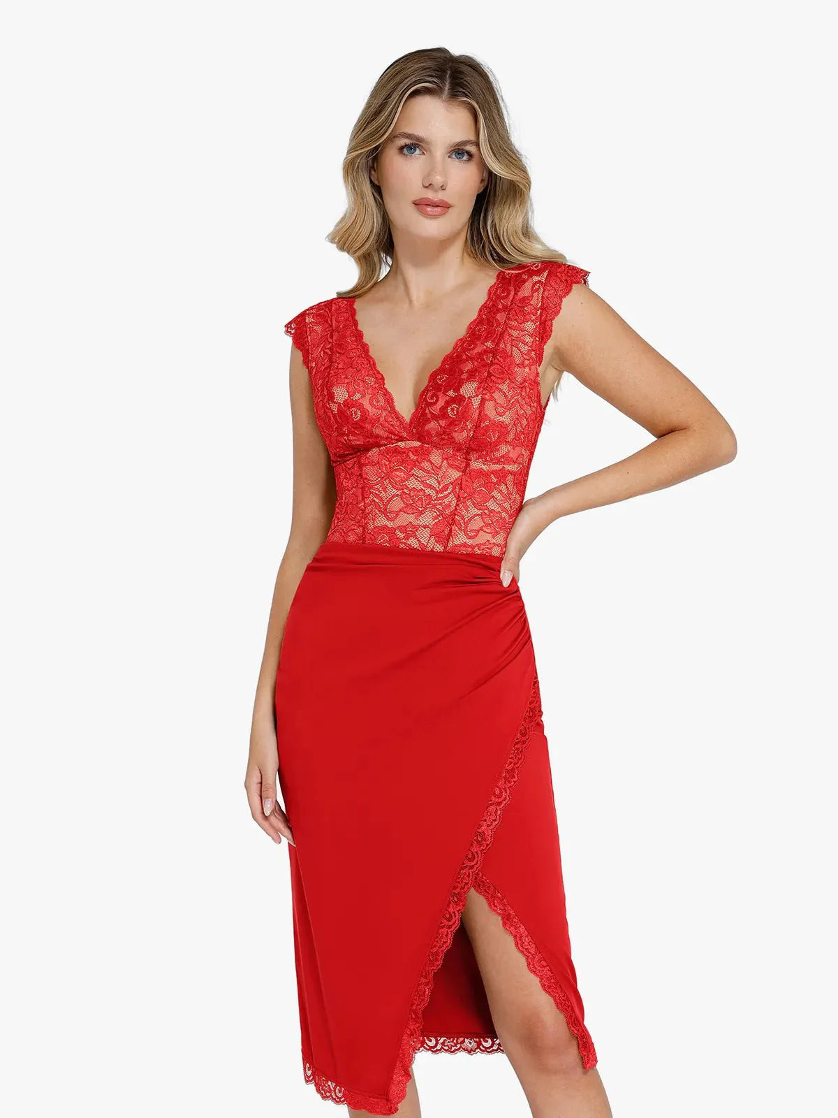 NOORÉ – Lace Bodysuit of Skirt