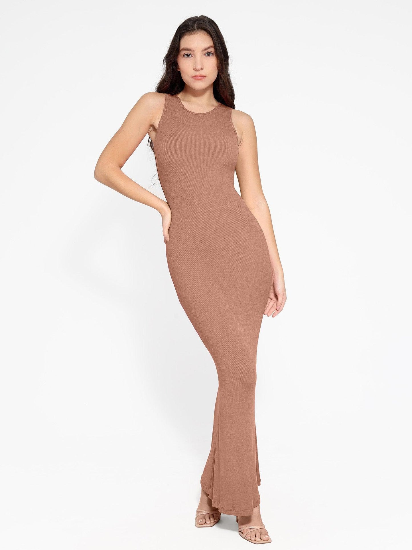 MELORA – Shaping Crew Neck Maxi Dress