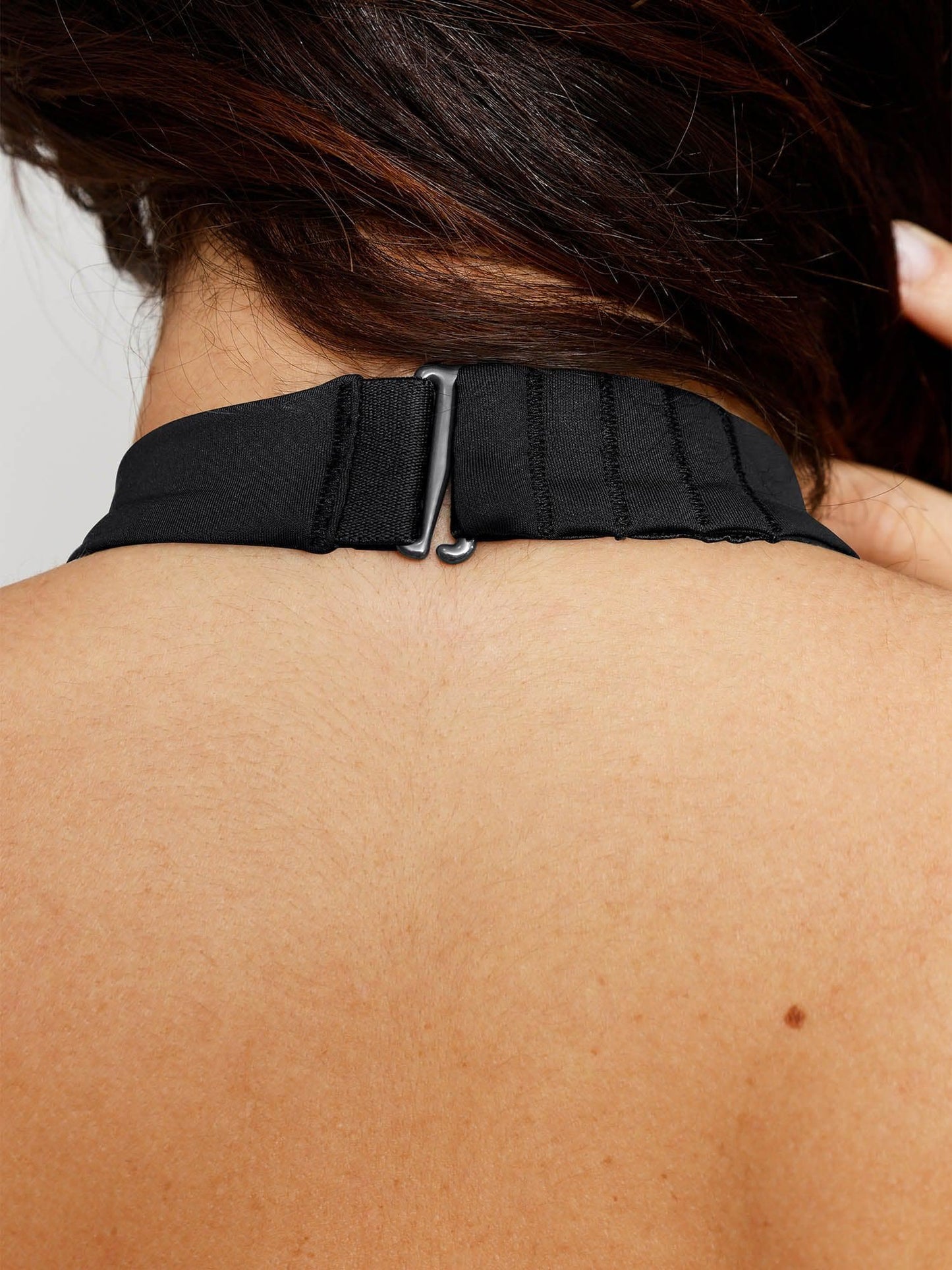 SERINA – Shaping Backless Halter Dress