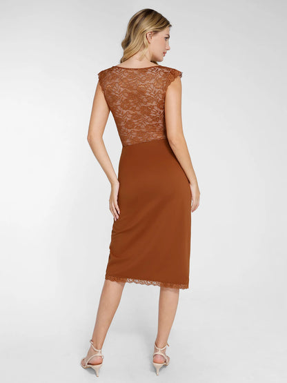 NOORÉ – Lace Bodysuit of Skirt