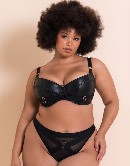 HARIX – Harness Thong in Zwart - LivingCurves Lingerie Bottom S